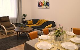 Spacious City Center Family 2 Bedrooms Apartment