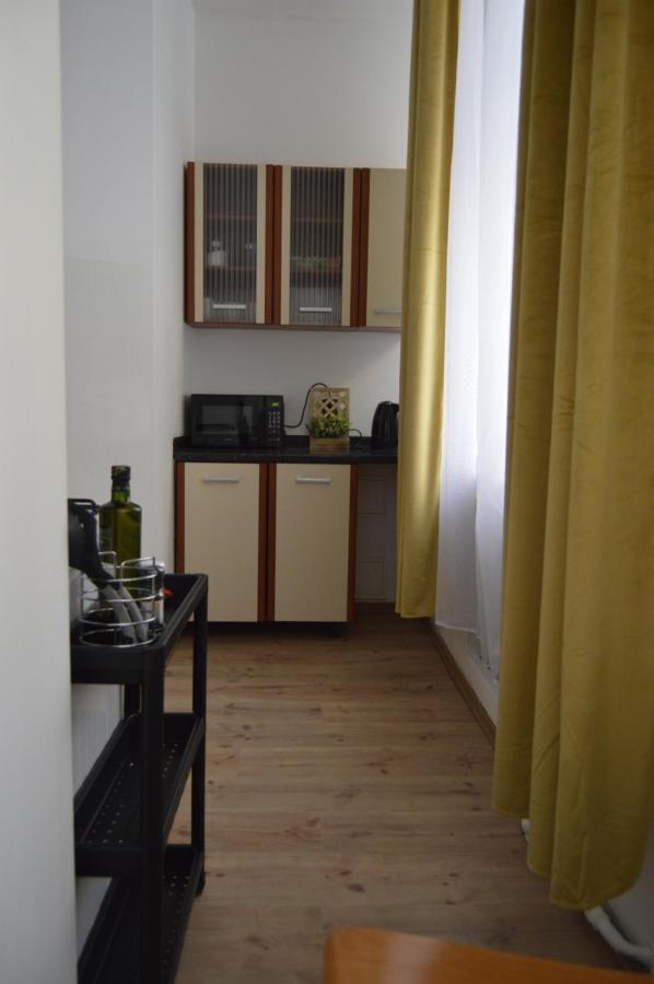 Spacious City Center Family 2 Bedrooms Apartment Riga Esterno foto