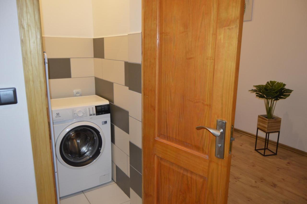 Spacious City Center Family 2 Bedrooms Apartment Riga Esterno foto