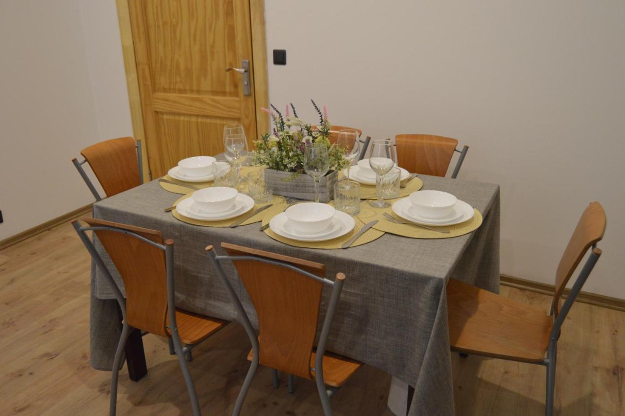 Spacious City Center Family 2 Bedrooms Apartment Riga Esterno foto